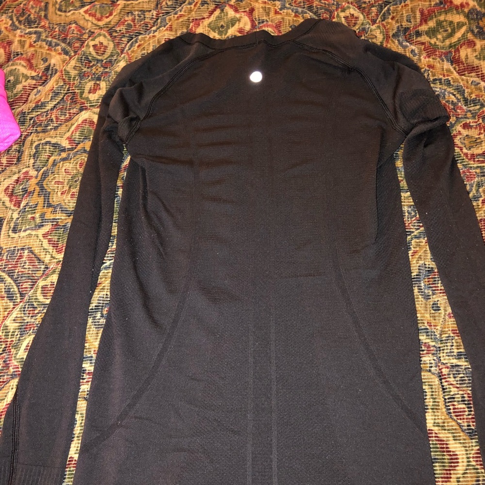 Black Lulu Longsleeve
